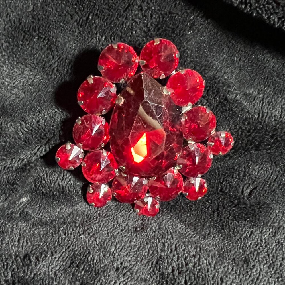🔥 Bold & Beautiful Red Ruby-Colored Ring – 2.5 Inches! 🔥